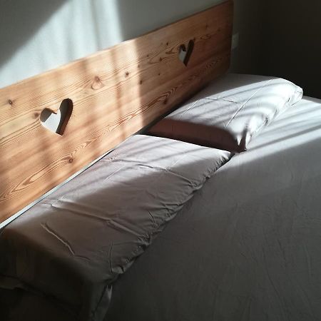 Rele B Lägenhet Temù Exteriör bild