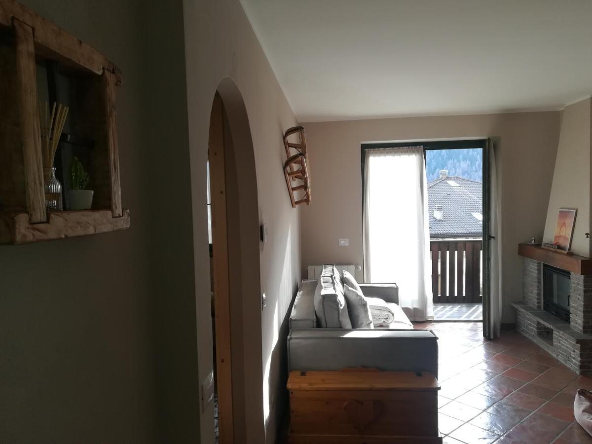 Rele B Lägenhet Temù Exteriör bild